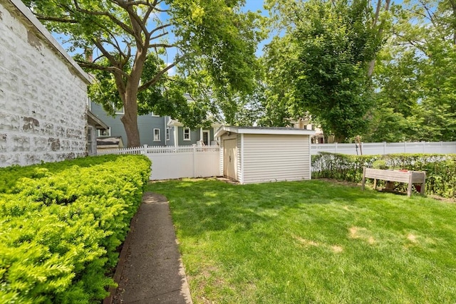 141 Jewett St Unit 2, Newton, MA 02458 - view of yard