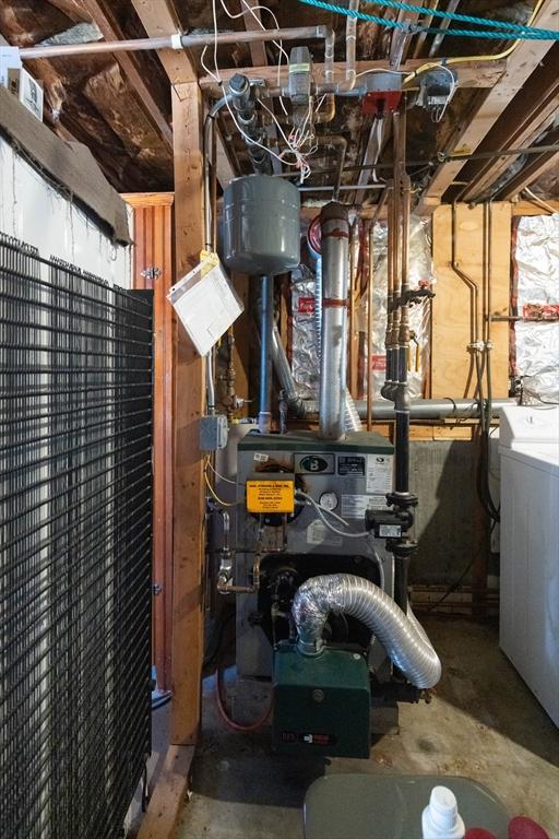 utility room featuring washer / clothes dryer