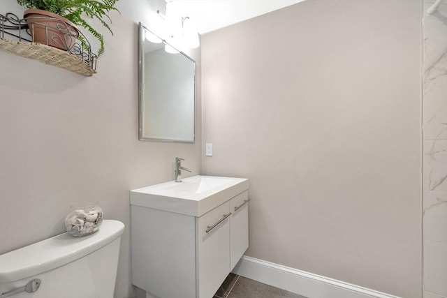 600 Shirley St Unit 3, Winthrop, MA 02152 - bathroom with toilet and vanity
