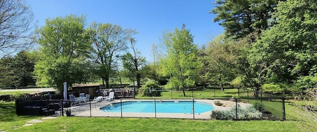 5 Putnam Hill Rd, Sutton, MA 01590 - view of swimming pool