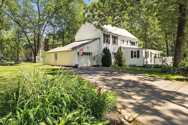 6 Hillcrest Dr, Hopkinton, MA 01748 - view of front of house with a detached garage and driveway