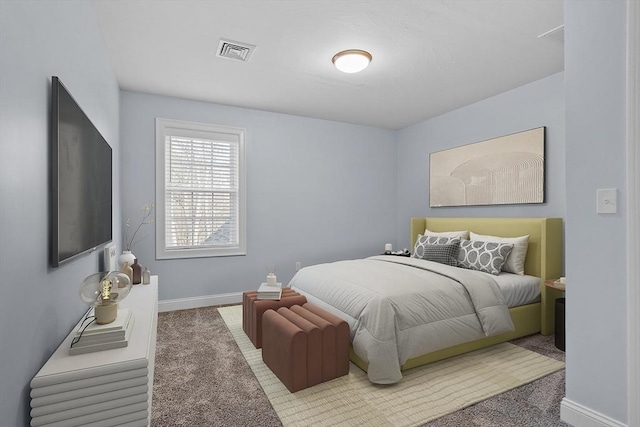 bedroom featuring carpet floors