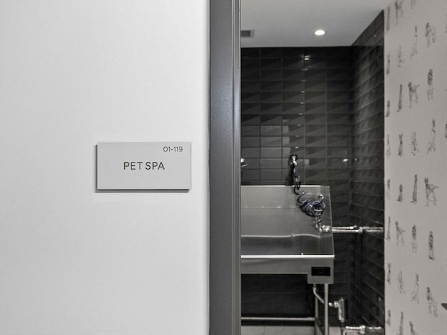 100 Shawmut Ave Unit 709, Boston, MA 02118 - bathroom with recessed lighting