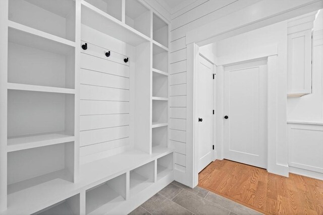 mudroom featuring wood finished floors