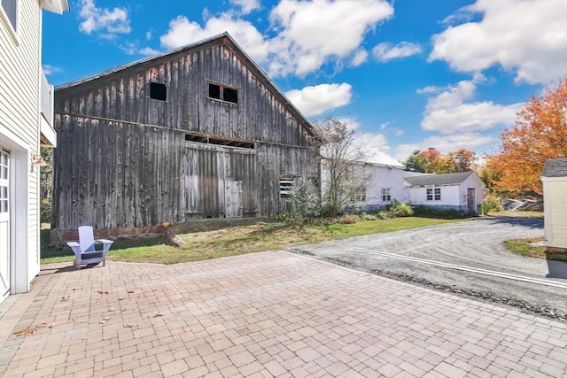 39 Cook Rd, Southampton, MA 01073 - view of barn