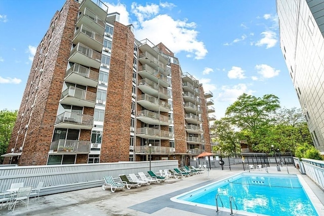19 Winchester St Unit 102, Brookline, MA 02446 - community pool with a patio