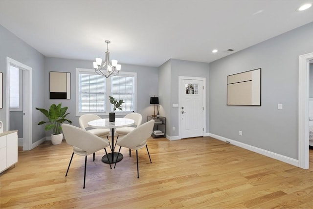 dining room with visible vents, baseboards, an inviting chandelier, light wood-type flooring, and recessed lighting