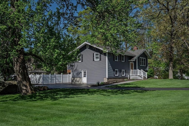 view of home's exterior