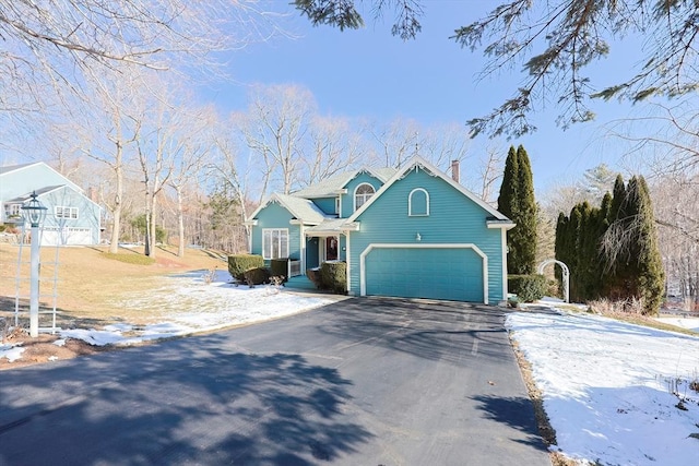 view of front facade featuring a garage