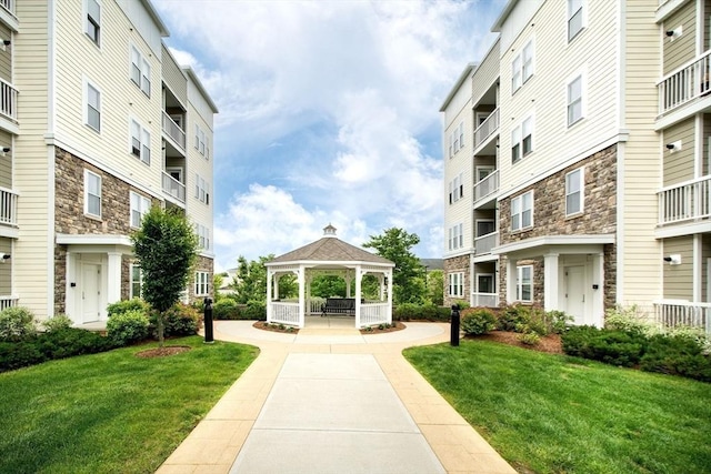 120 University Ave Unit 2202, Westwood, MA 02090 - surrounding community with a gazebo and a lawn