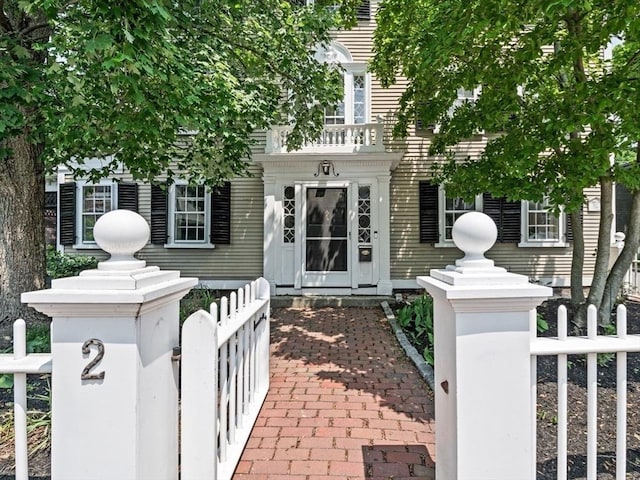 2 Andover St Unit A, Salem, MA 01970 - entrance to property with a balcony