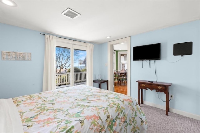carpeted bedroom featuring visible vents, recessed lighting, access to exterior, and baseboards