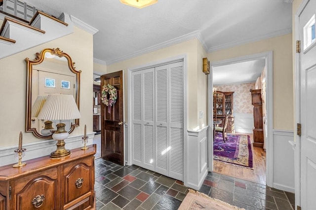 foyer entrance with crown molding