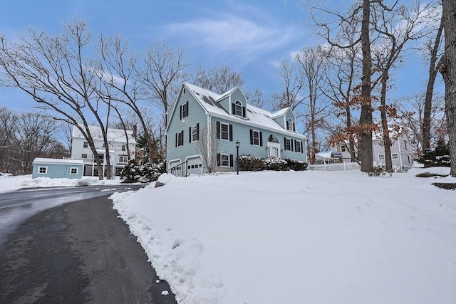 view of front facade with a garage