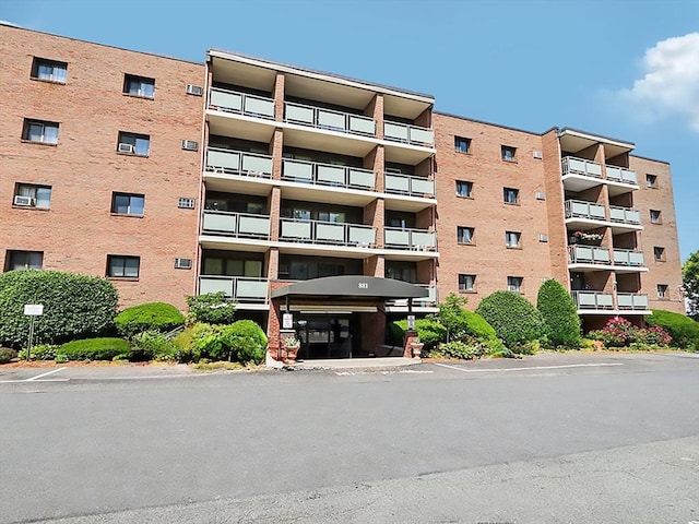 881 Broadway Unit 16, Everett, MA 02149 - view of apartment building / complex