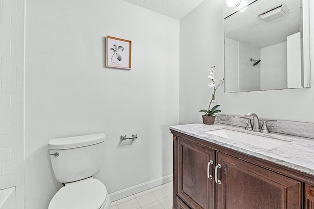 full bath with visible vents, toilet, vanity, a textured ceiling, and baseboards