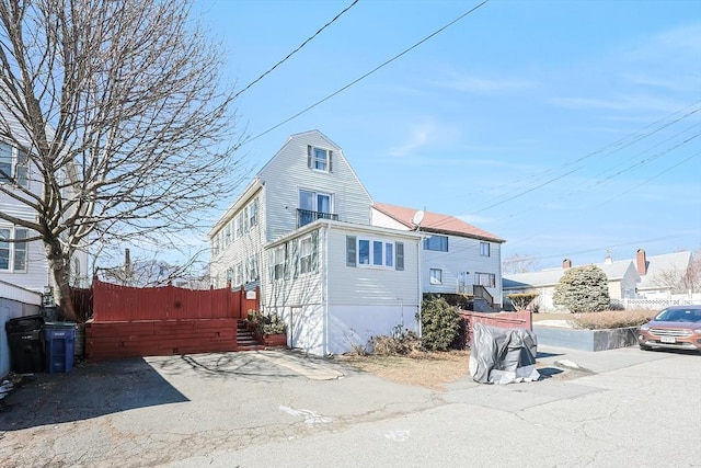 8 Scotia St, Salem, MA 01970 - view of front of home