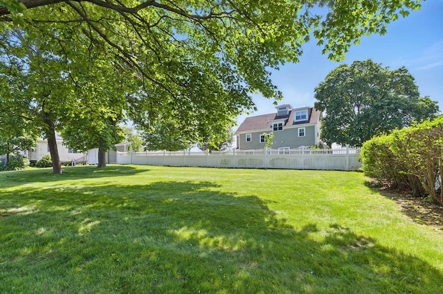 96 Sea Ave, Quincy, MA 02169 - view of yard