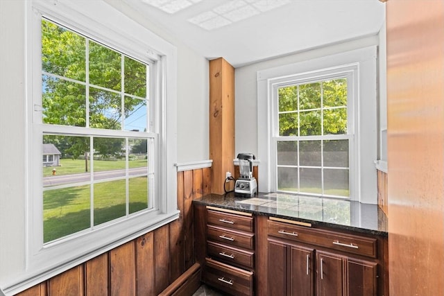 553 Center St, Hanover, MA 02339 - bar area featuring plenty of natural light