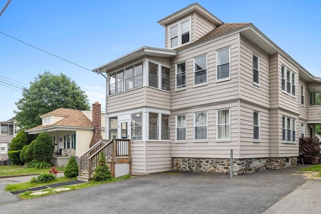 24-26 Lincoln St, North Andover, MA 01845 - view of american foursquare style home
