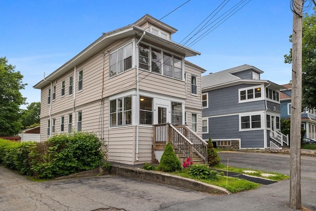 24-26 Lincoln St, North Andover, MA 01845 - view of front of house