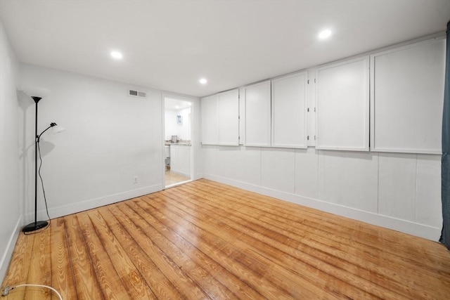 101 Old Westport Rd, Dartmouth, MA 02747 - unfurnished room with light wood-type flooring and recessed lighting
