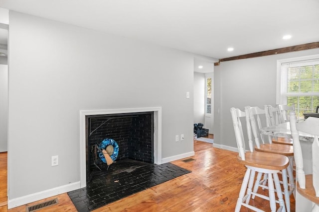 101 Old Westport Rd, Dartmouth, MA 02747 - living area featuring wood finished floors and recessed lighting