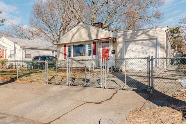 view of front facade featuring a garage