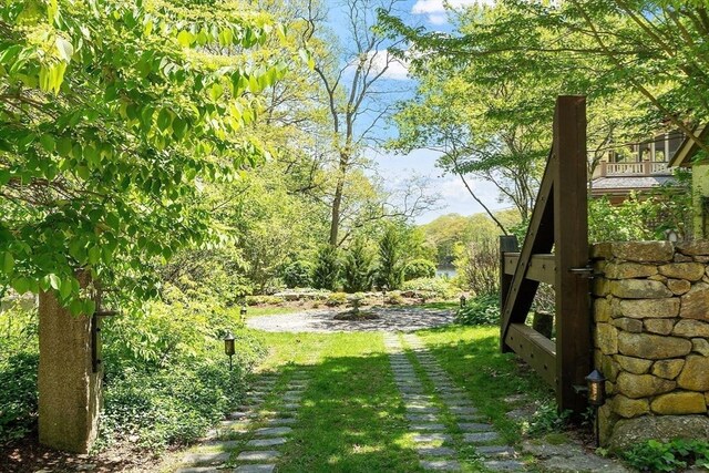 23 Newmarch St, Ipswich, MA 01938 - view of yard