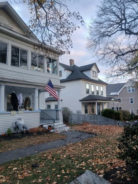 view of front of house