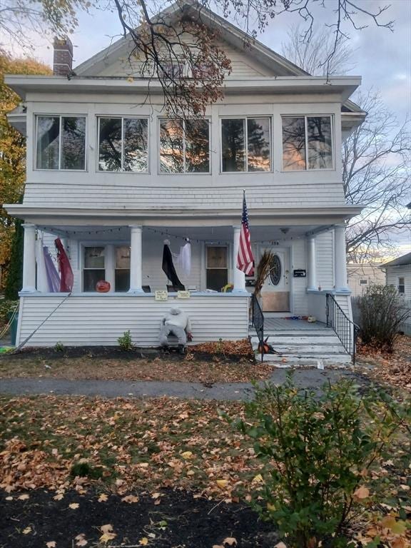 view of front of home featuring a porch