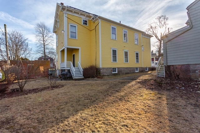 36 7th St, New Bedford, MA 02740 - back of property featuring stairway