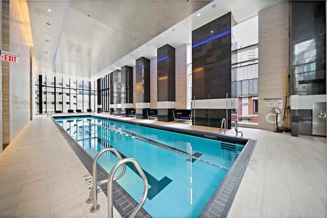 1 Franklin St Unit 1504, Boston, MA 02110 - view of indoor pool
