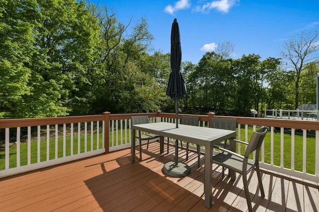8 Edwards Rd Unit 8A, Woburn, MA 01801 - deck featuring outdoor dining area and a yard