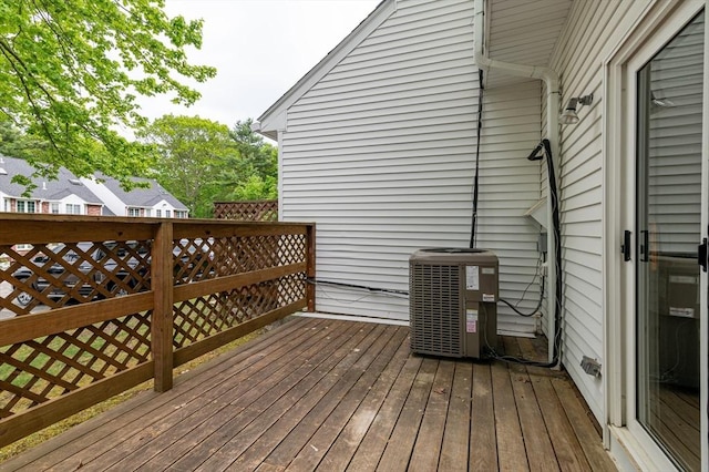 118 Tall Oaks Dr Unit D, Weymouth, MA 02190 - deck featuring central AC unit