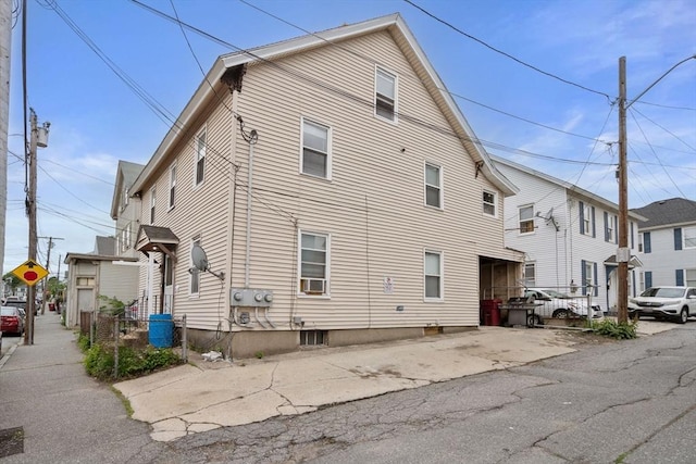 153 Cross St, Lowell, MA 01854 - view of side of property