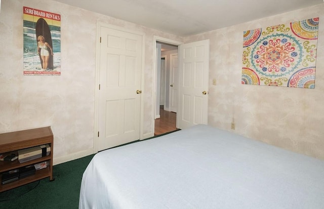 bedroom with carpet flooring