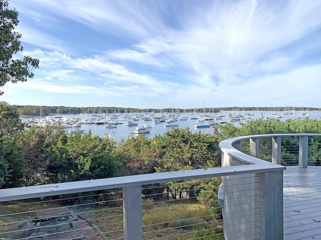 water view featuring numerous boat docks