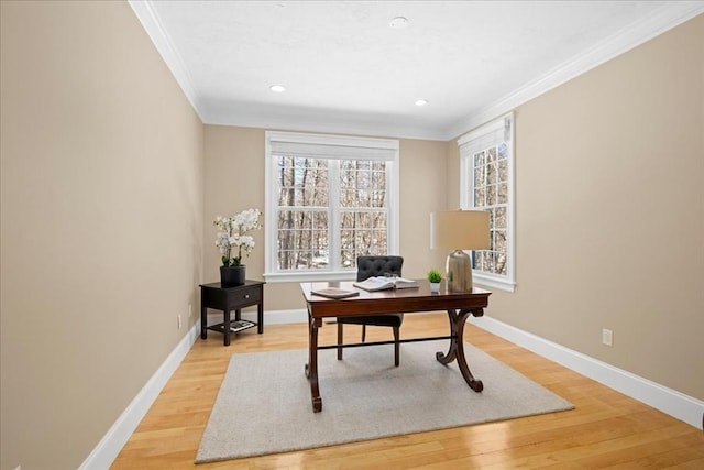 office area with light wood-type flooring, baseboards, ornamental molding, and recessed lighting