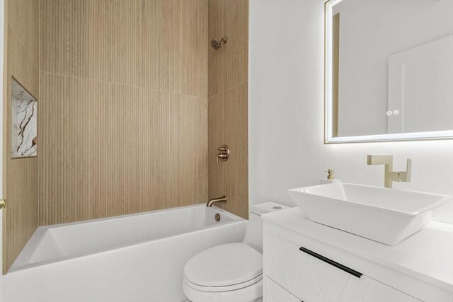 100 Bennington St Unit 4, Boston, MA 02128