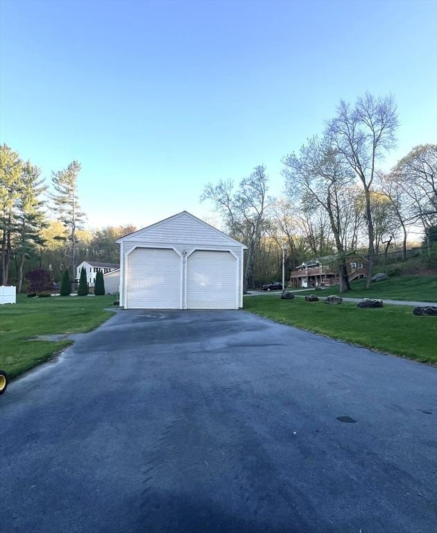7 Glen Ave, Millbury, MA 01527 - view of detached garage