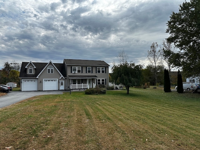 view of front of property with a front lawn