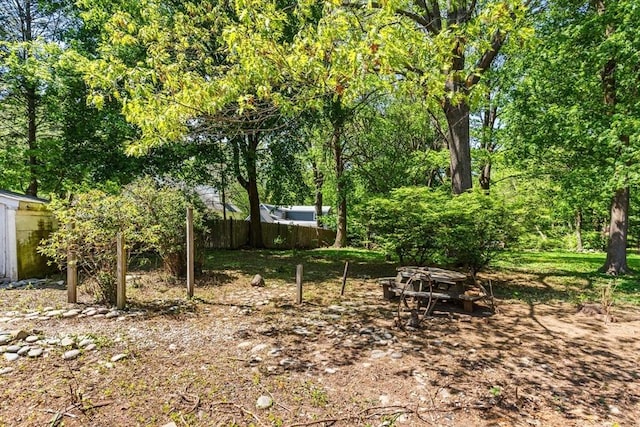 view of yard featuring fence