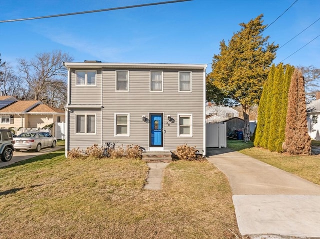 view of front of property with a front yard