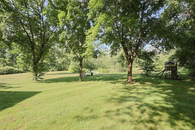 161 N Worcester St, Norton, MA 02766 - surrounding community with a yard