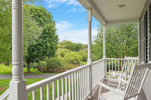 86 S Cross Rd, Haverhill, MA 01835 - view of covered porch