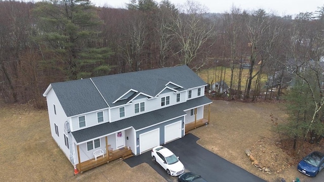 view of front facade with a garage