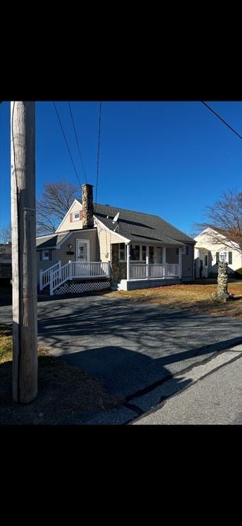 view of front of home