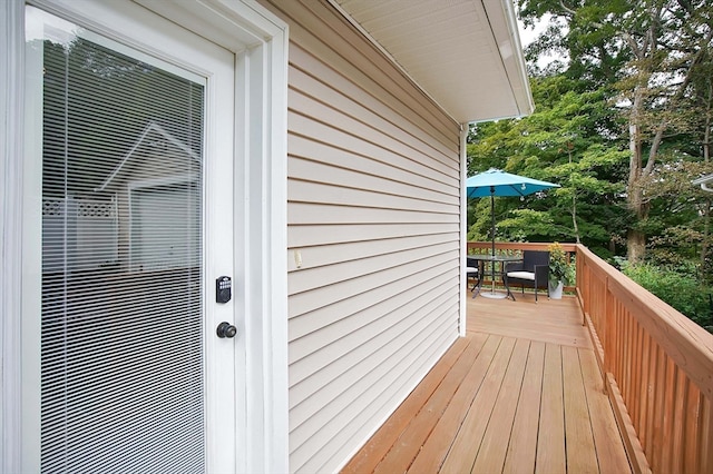 view of wooden deck