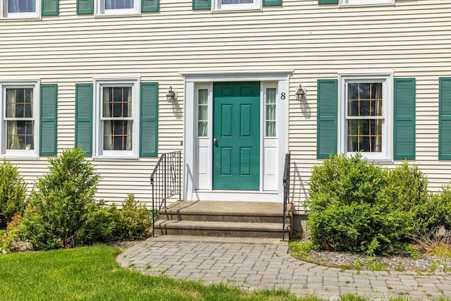 8 Macleod Ln, Acton, MA 01720 - view of property entrance